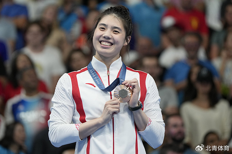 加拿大运动员夺得铜牌，喜获好评的简单介绍