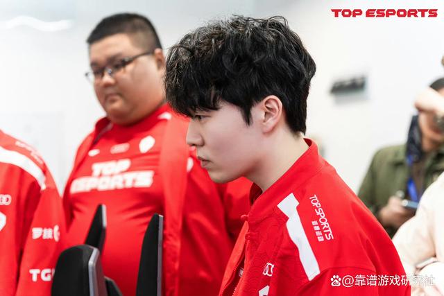  Rookie遭遇二十连败，TES教练面临压力！