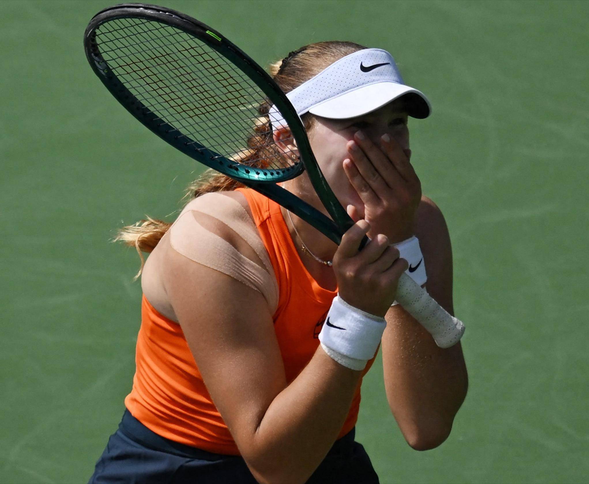  莎拉波娃连续十二场比赛得分超过战术调整，塞尔维亚队挑战极限！